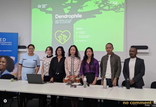 no comment - Exposition : Quand l'art prend racine dans le vivant 