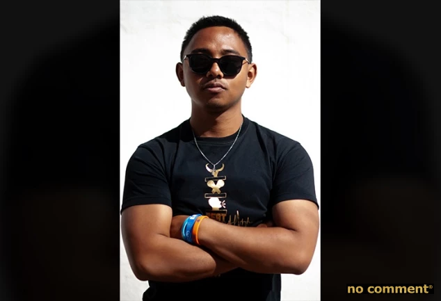 no comment - Pilo Kely : Petit piment, gros son