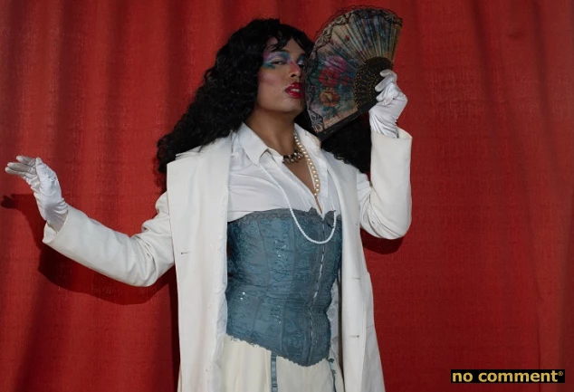 no comment - Madame Dedamas : Reine non-conformiste