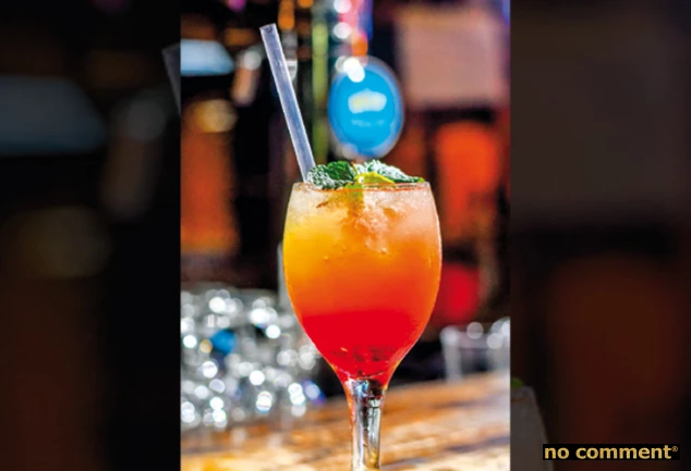 no comment - Sunset Pirate : La Taverne des Pirates (Sainte Marie)