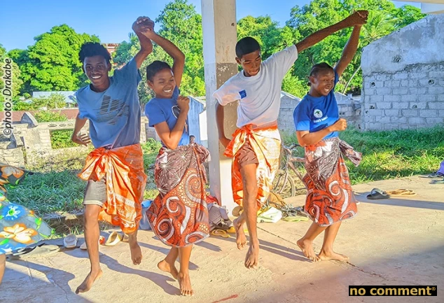 no comment - Drakabe : Des pas perdus