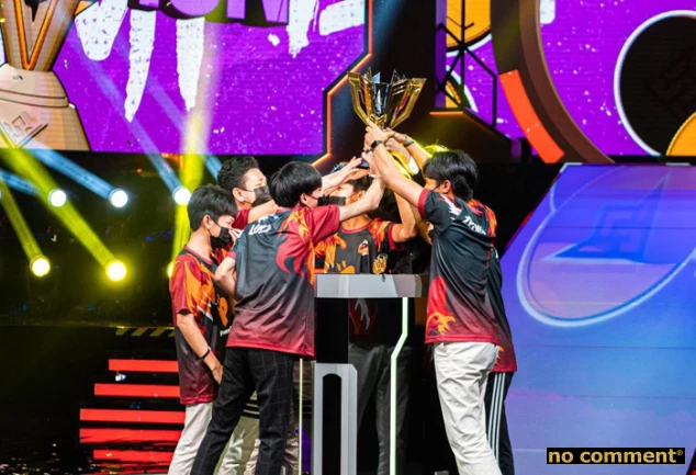 no comment - Esport : petit à petit