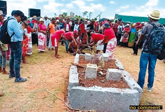 no comment - Alakaosibe : Sous une lune neuve
